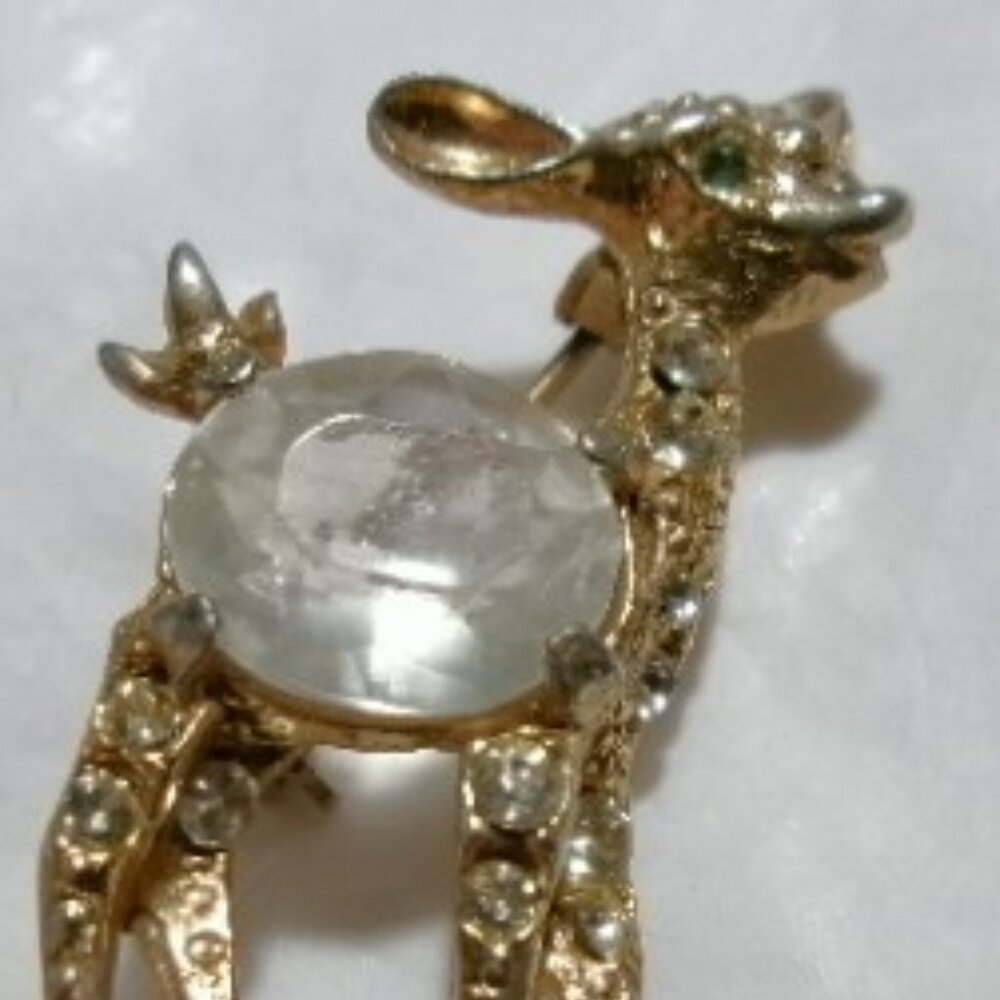 Vintage "Jelly Belly" Deer Pin/Brooch